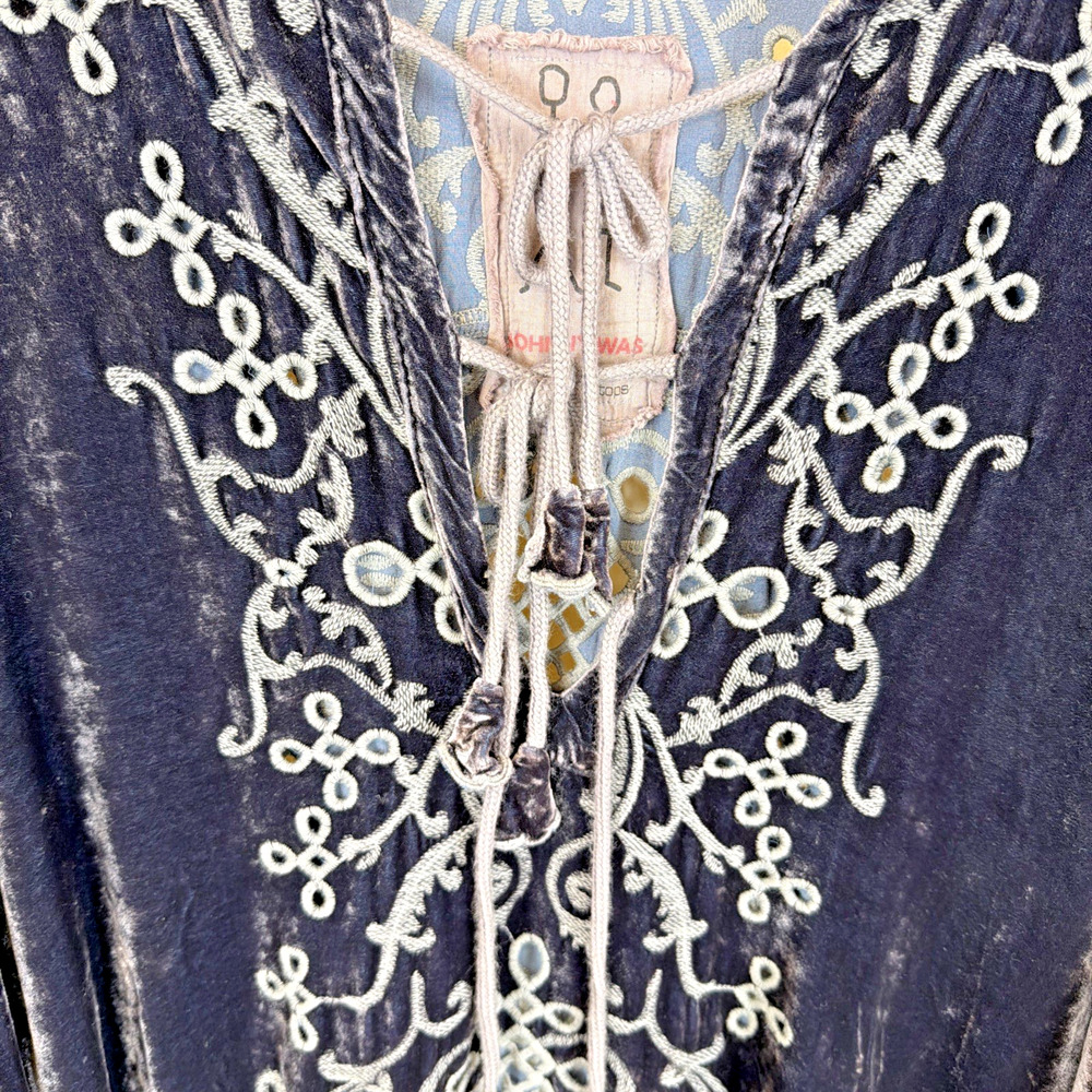 Johnny Was Velvet Cutout Drop Sleeve Tie Front Tunic Top #1365 Size XL - Picture 2 of 8